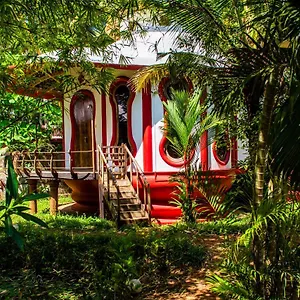 Resort Eden Garden